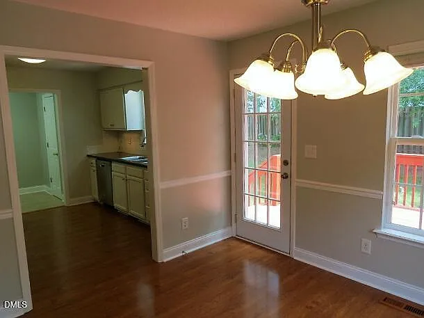 10 Knightsbridge Ct — Photo 5
