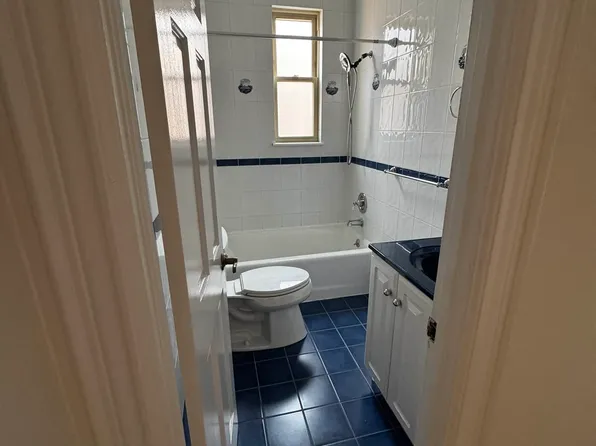 44-10 28th Avenue image 5 of 6