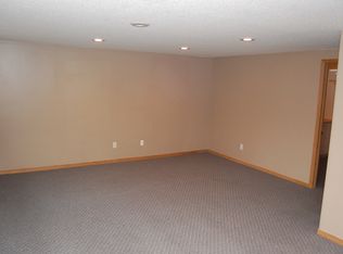 1510 154th Ln NW, Andover, MN 55304