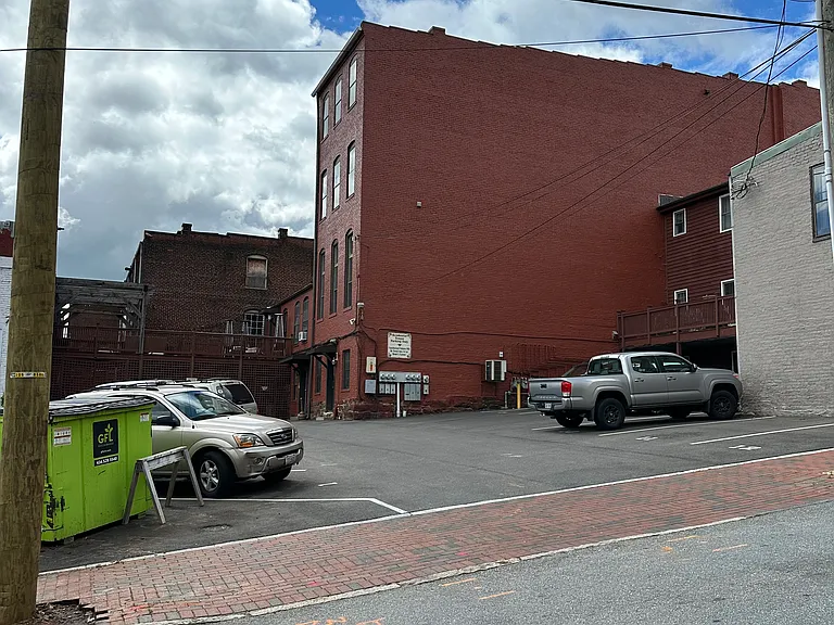 1206 Main St #2 — Photo 16
