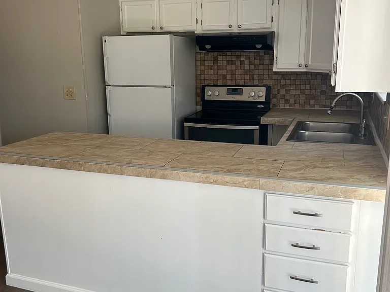 14112 E 22nd Pl — Photo 6