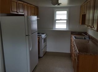 140 Main St APT C, Helmetta, NJ 08828