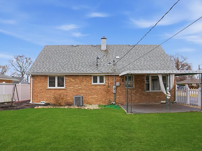 8912 Windsor Ln — Photo 28