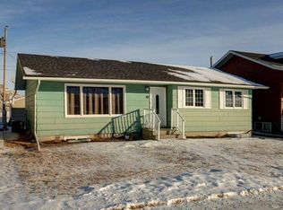 48 Hunts Cres, Drumheller, AB T0J0Y6