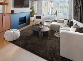 1178 Hamilton St #210, Vancouver, BC V6B2S2