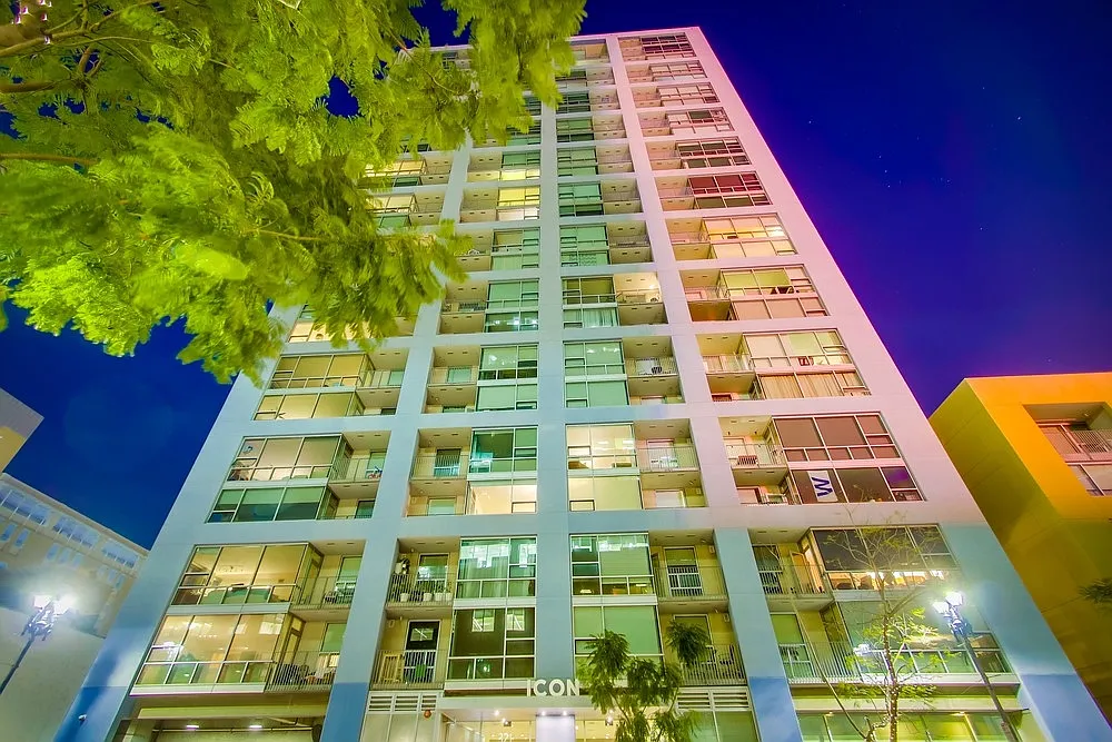 1 bed, 1.5 bath, 1180 sqft, $4,600 — Photo 2