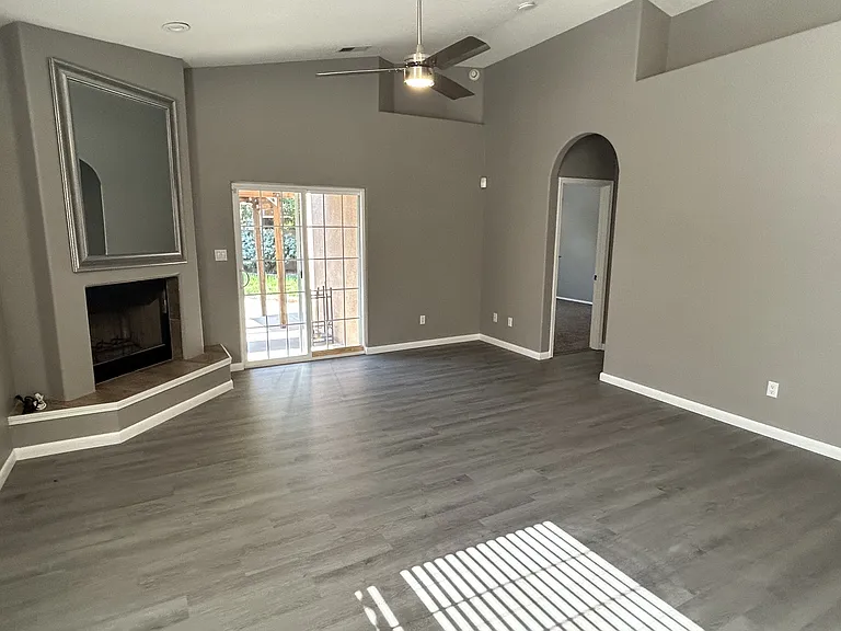 7224 Boxwood Ave NE — Photo 4