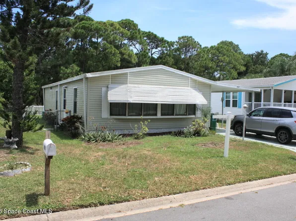 435 Egret Cir, Barefoot Bay, FL 32976