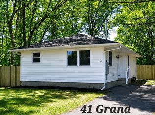 41 Grand Avenue, Shirley, NY 11967