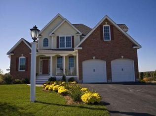 14 Valley View Way, Methuen, MA 01844