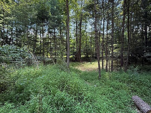 3rd image of 6104 Acorn Rd