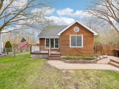 542 Grafton Ave N, Oakdale, MN, 55128