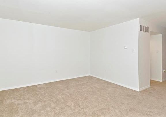 4th image of 6634 Oakland Ave APT F