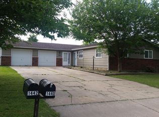 1442 Shelly Dr, Mulvane, KS 67110