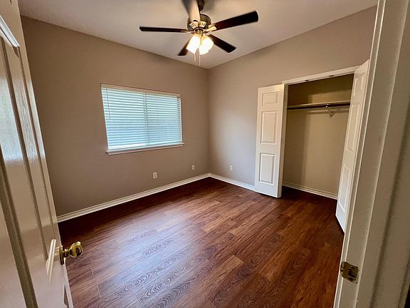 3rd image of 6626 Bauer Dr