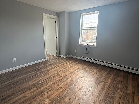 4th image of 21-23 W Main St #3