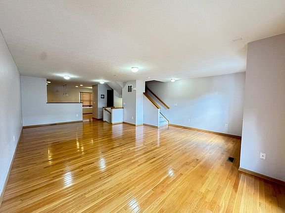 5th image of 5934 Winberry Creek Dr