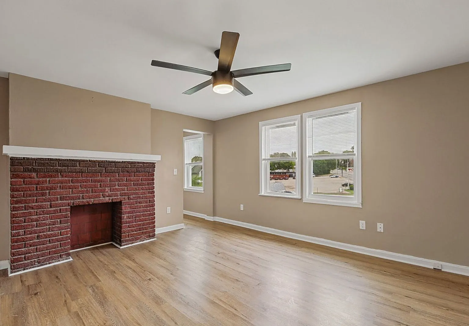 1 bed, 1.0 bath, 673 sqft, $995 — Photo 3