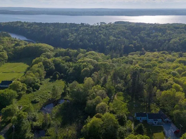 2195 Friendship Road, Waldoboro, ME 04572
