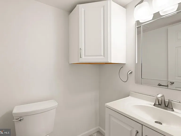 8902 Huxley Ct — Photo 52