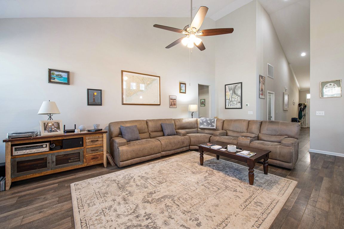 next background image