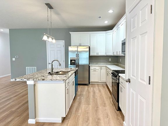 2nd image of 1108 Midway Ct
