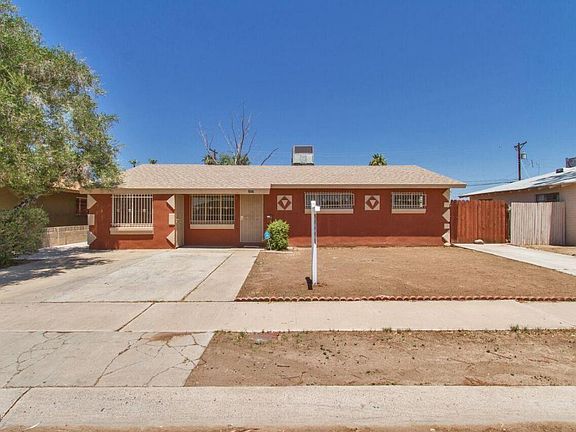 2nd image of 3920 W Wilshire Dr