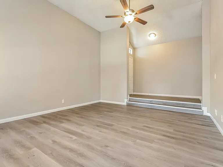 3316 Sturbridge Cir — Photo 9
