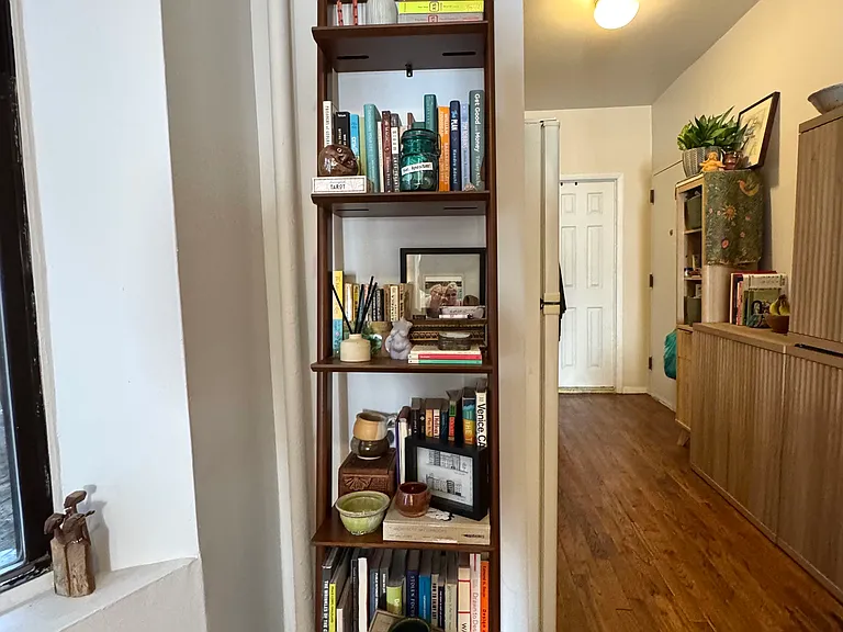 112 Suffolk St #3B — Photo 11