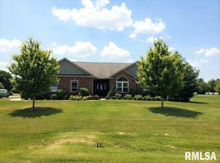 859 Cardinal Cir, Metamora, IL 61548