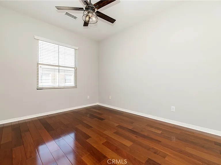 24 Shellbark — Photo 27