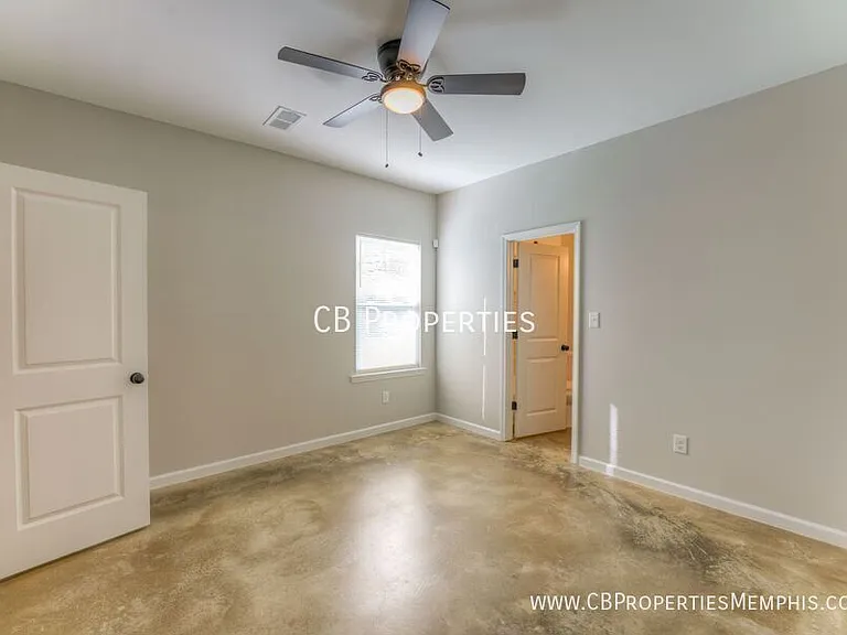 650-652 Ayers St #650 — Photo 8