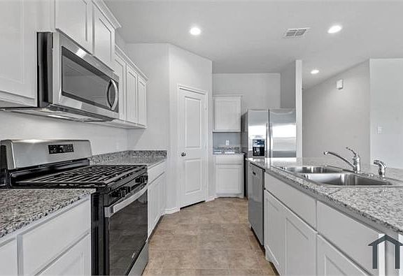 2nd image of 5917 Harvey Gap Ln