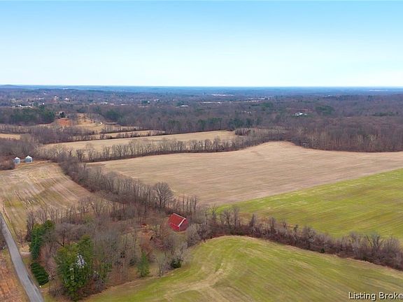 4th image of 959 W Collins Road