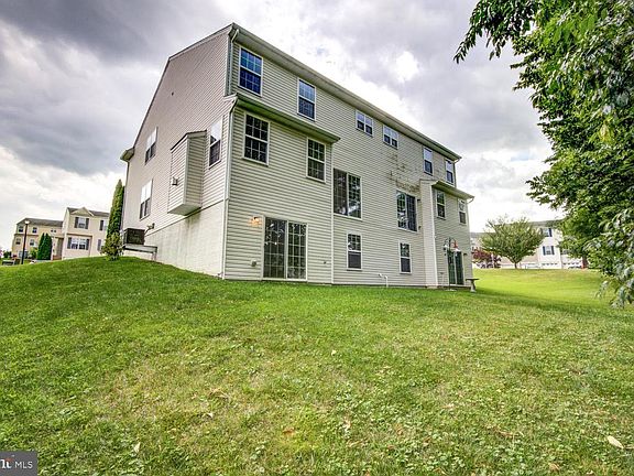 5th image of 215 Pennshire Dr