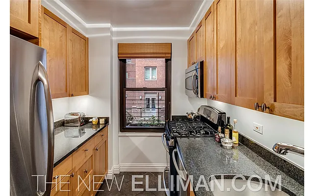 Sold by Douglas Elliman | media 6