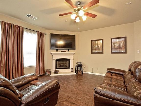 5th image of 3409 Sophora Ct