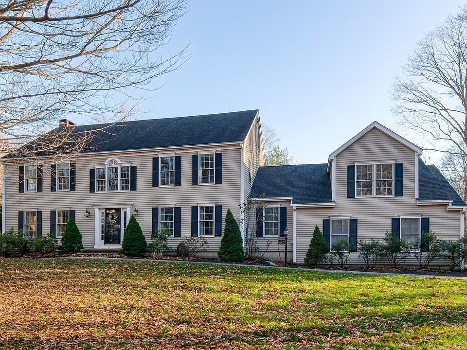 22 Williamsburg Circle