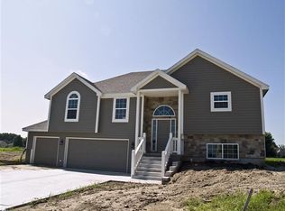 3692 153rd Ter, Basehor, KS 66007