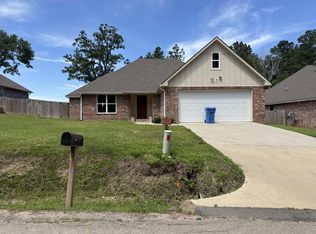 209 Shirey Ln, Lufkin, TX 75904