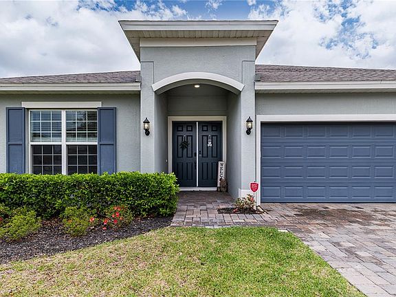 3rd image of 533 Avila Pl
