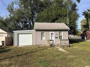 126 N 6th Ave, Canton, IL 61520