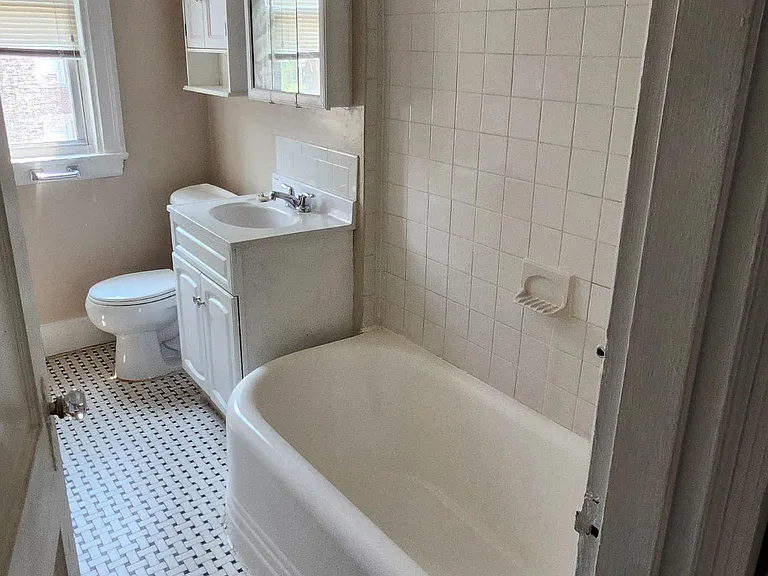449 Manor Pl NW #1 — Photo 12