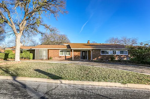101 Highland Oaks Dr Photo 1 101 Highland Oaks Dr Photo 1