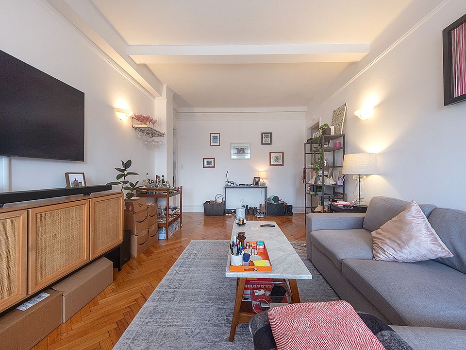 1st image of 205 W 88th St APT 15A