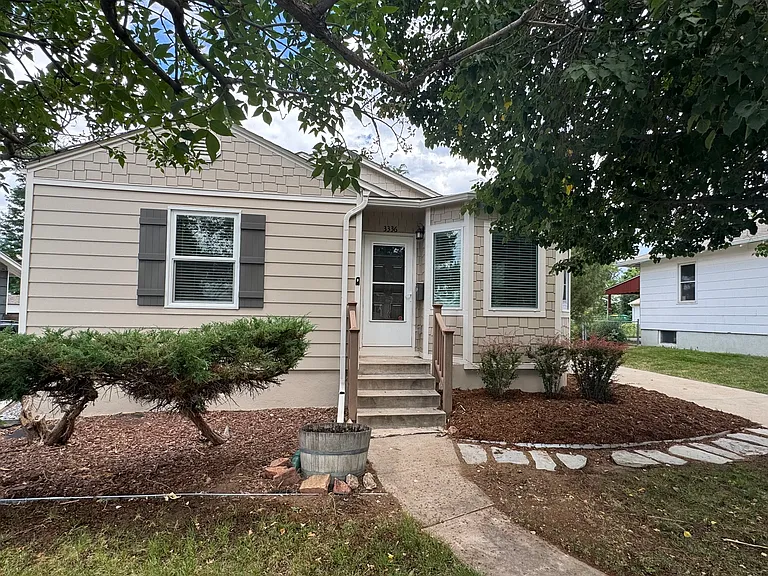 3336 S Marion St — Photo 1