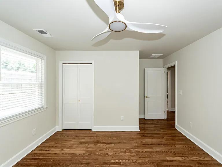 17 Vincent Dr #A — Photo 13