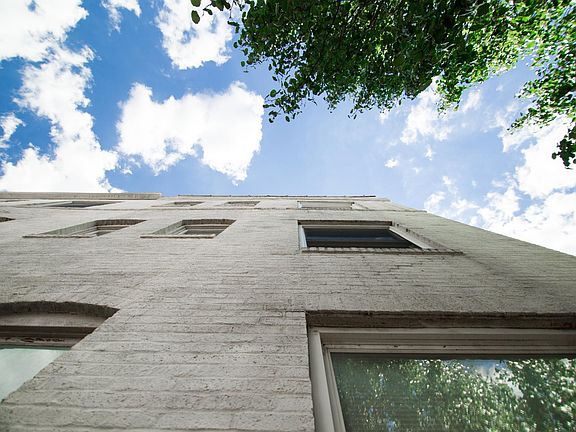 4th image of 1401 N Pennsylvania St APT 204