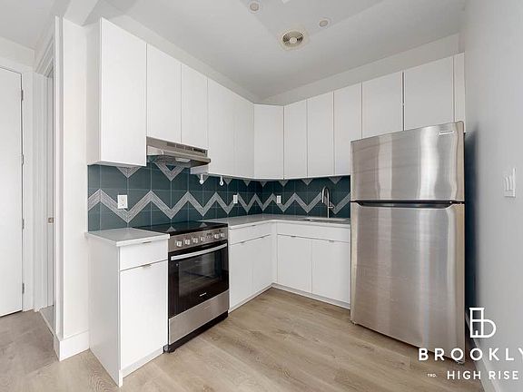 4th image of 1597 New York Ave APT 1B