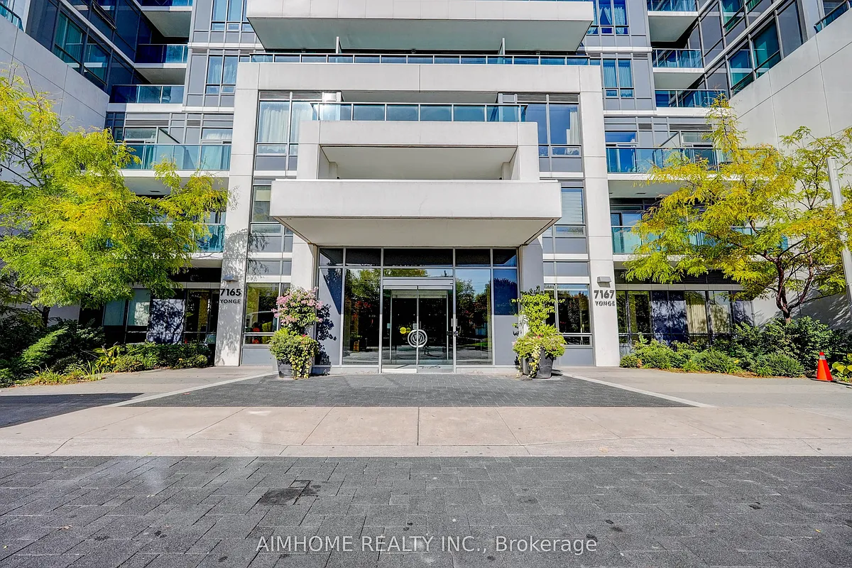 Building Photo - 7165 Yonge St #319